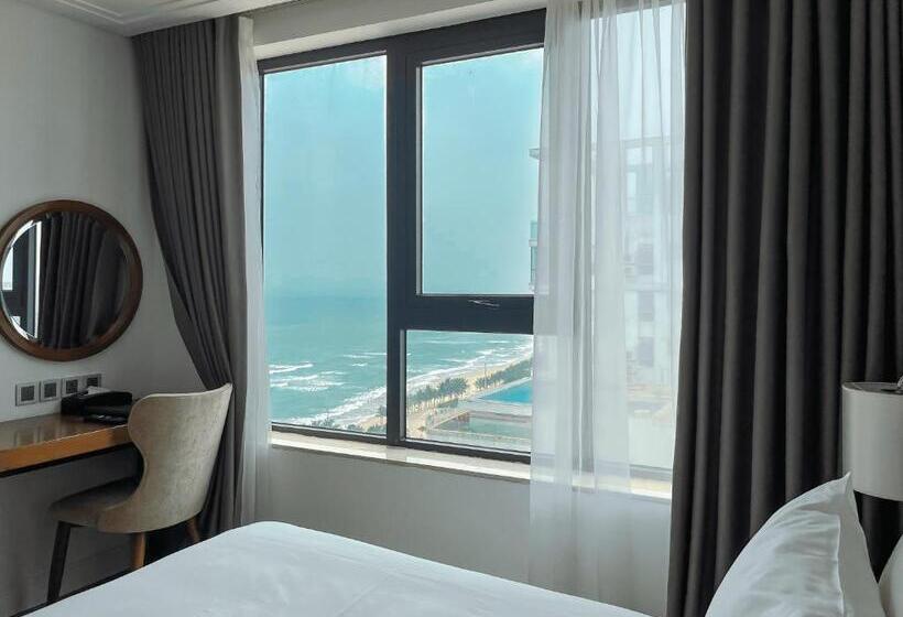 اتاق لوکس با تخت بزرگ, Paris Deli Danang Beach