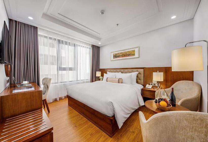 Deluxe Room King Size Bed, Paris Deli Danang Beach