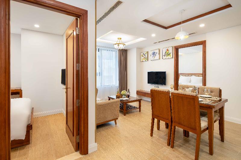 Apartamento 2 Quartos, Paris Deli Danang Beach