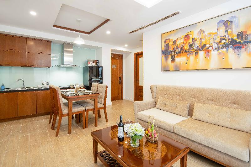 2 Bedroom Apartment, Paris Deli Danang Beach