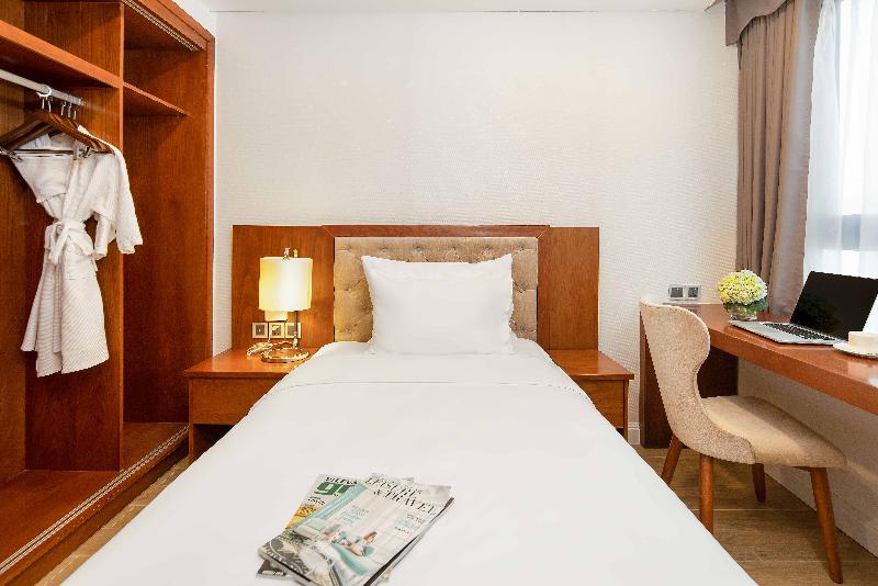 2 Bedroom Apartment, Paris Deli Danang Beach