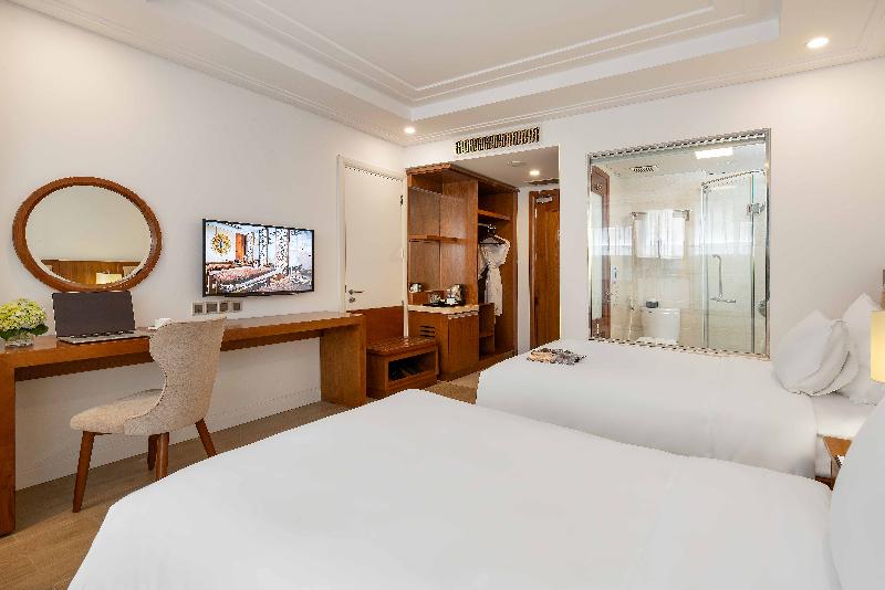 Quarto deluxe, Paris Deli Danang Beach