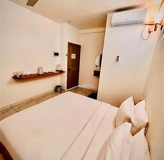 اتاق لوکس با چشم‌انداز دریا, Kanbulo House Maldives