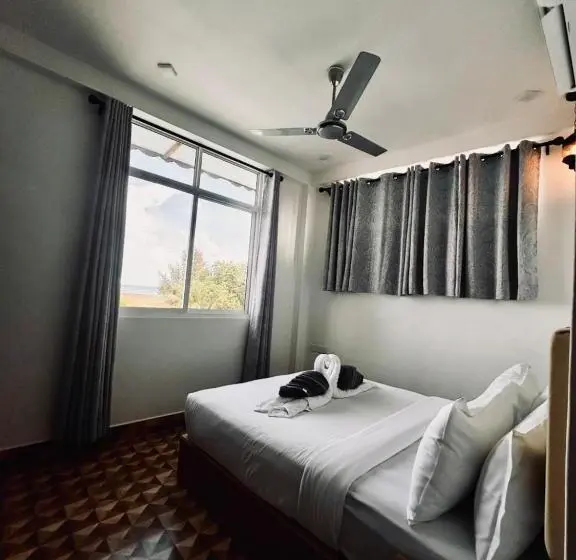 اتاق لوکس با چشم‌انداز دریا, Kanbulo House Maldives