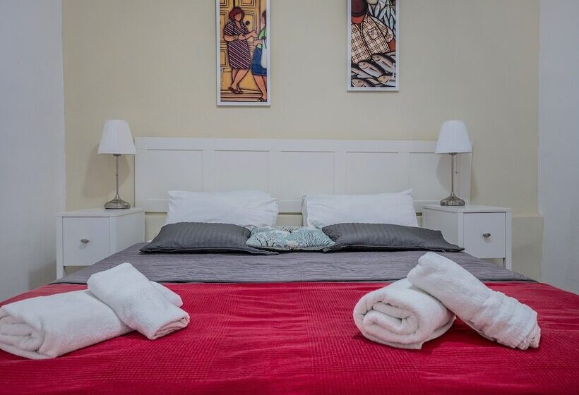 استودیوی استاندارد, Valletta Ajkla Mansion