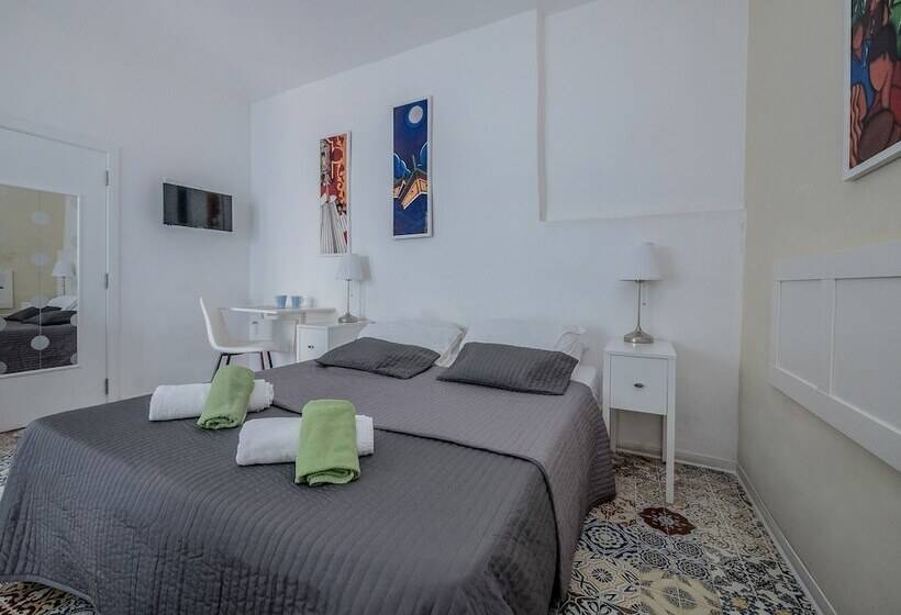 استودیوی استاندارد, Valletta Ajkla Mansion