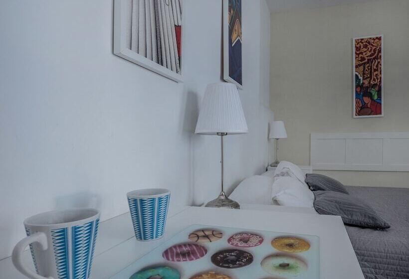 استودیوی استاندارد, Valletta Ajkla Mansion