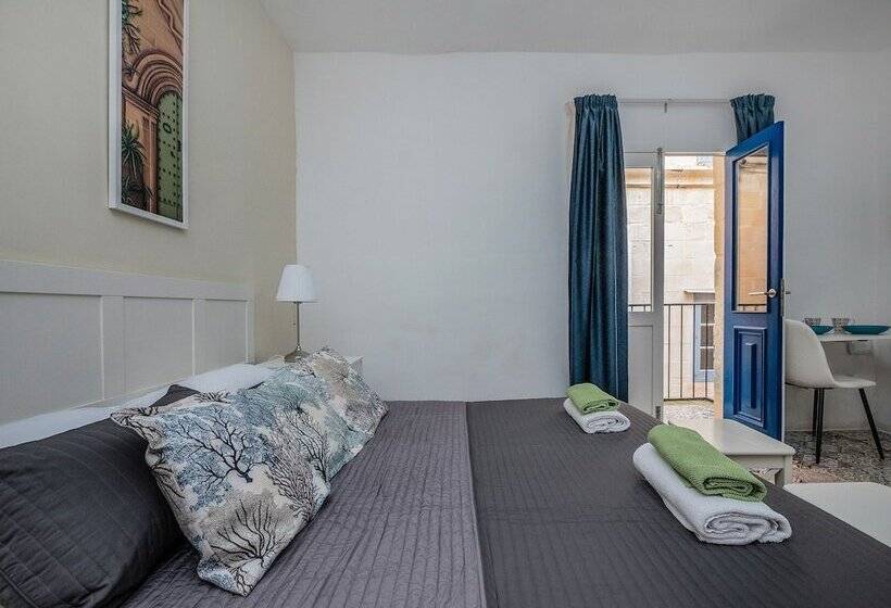 استودیوی استاندارد, Valletta Ajkla Mansion