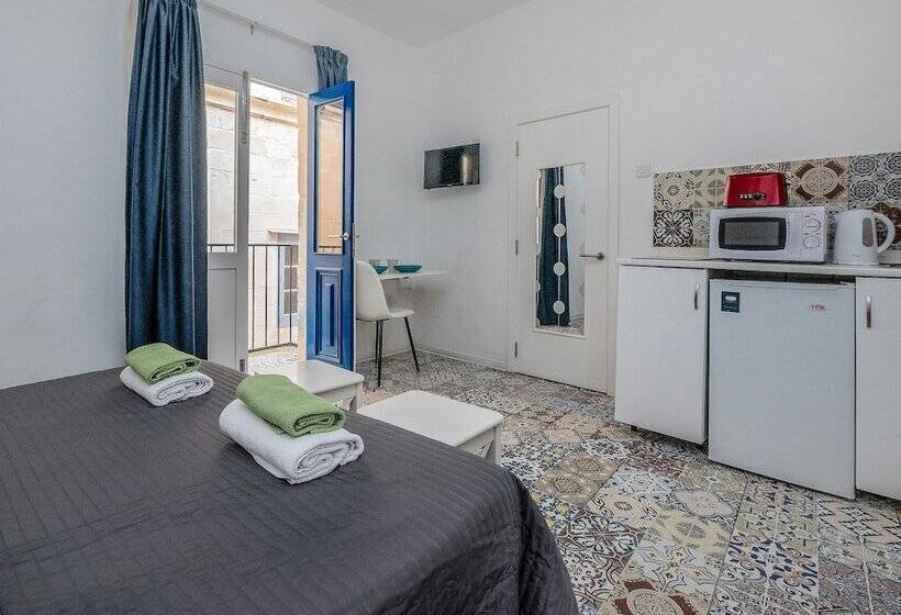 استودیوی استاندارد, Valletta Ajkla Mansion