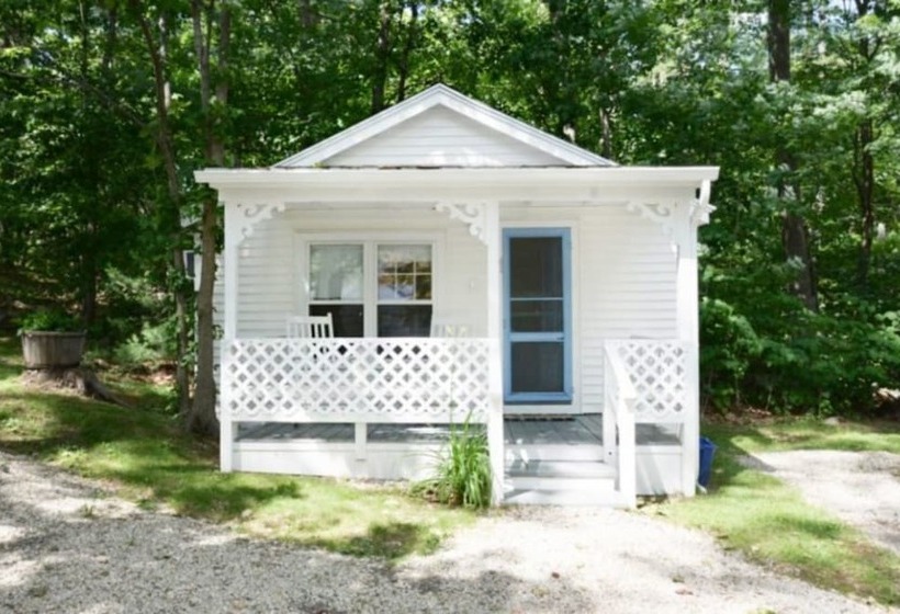 كابينة, 2 River Road Inn Cottages