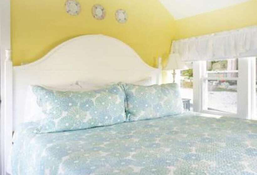 غرفة قياسية رباعية, 2 River Road Inn Cottages