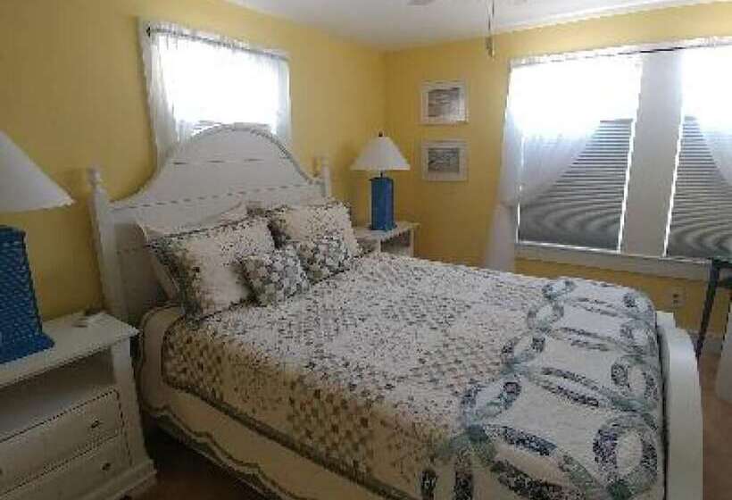Четырехместный Номер Стандарт, 2 River Road Inn Cottages