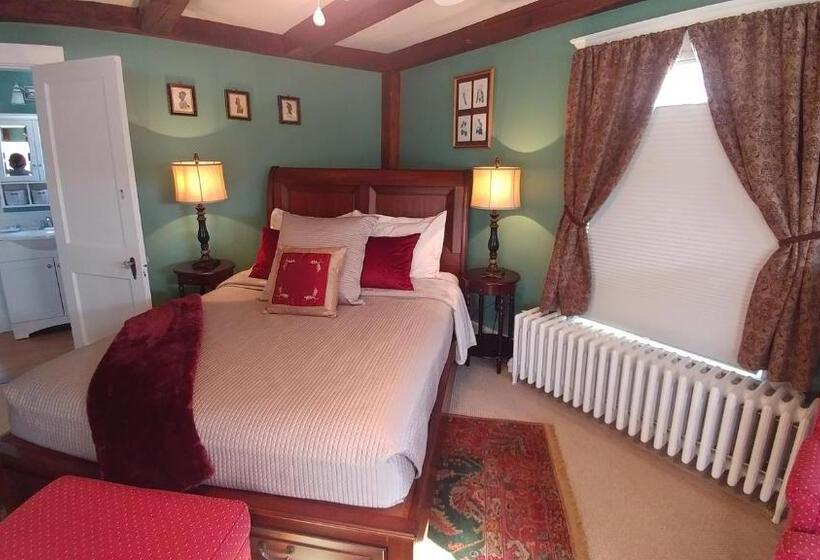 Люкс 2 Спальни, 2 River Road Inn Cottages