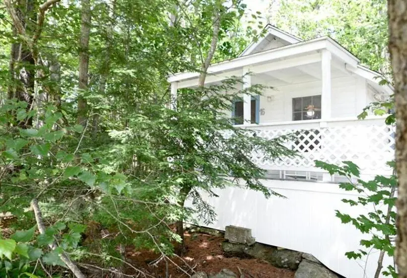スタンダードルーム, 2 River Road Inn Cottages