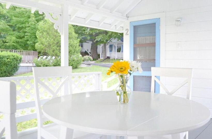 غرفة قياسية رباعية, 2 River Road Inn Cottages