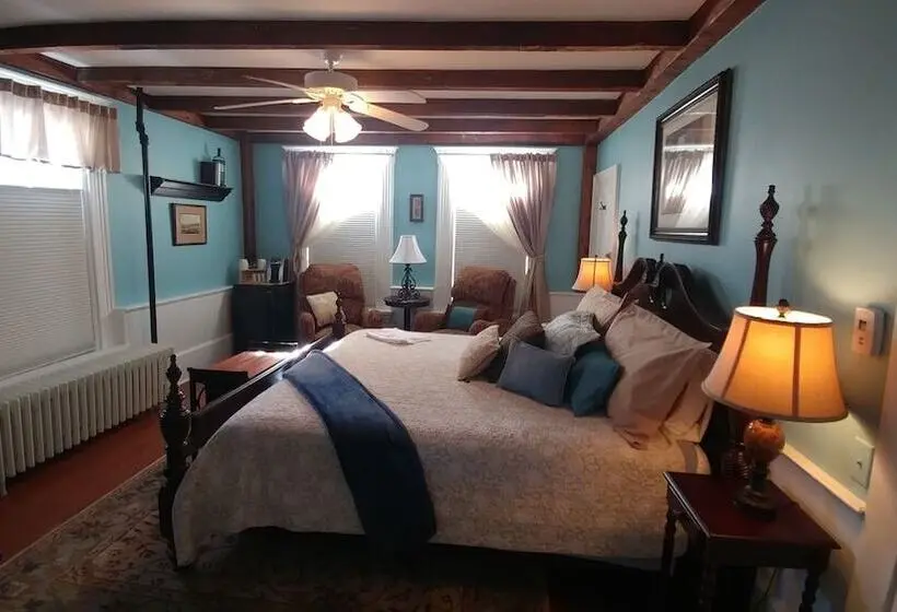 スイート, 2 River Road Inn Cottages