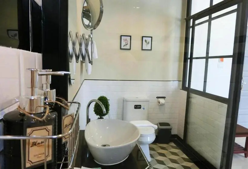 اتاق استاندارد, Bloom Boutique Hotel & Cafe