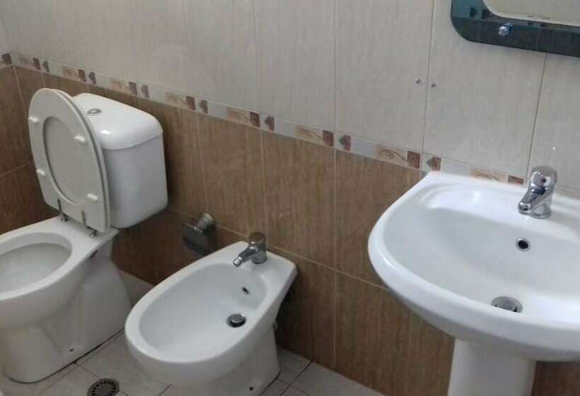 חדר סטנדרט לארבעה, Europa