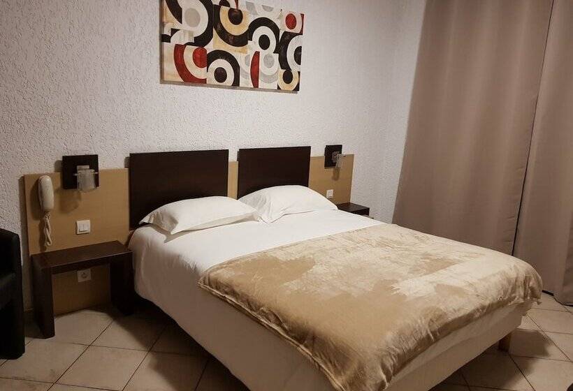 Номер Стандарт Вид на Море, & Restaurant Le Saint Jean