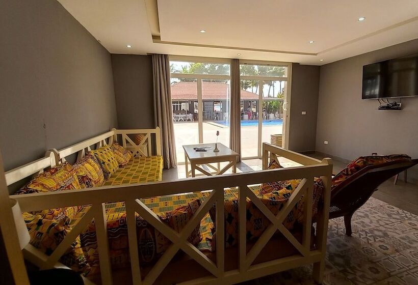 ویلا دلوکس 2 خوابه, Tropicana Beach & Resort