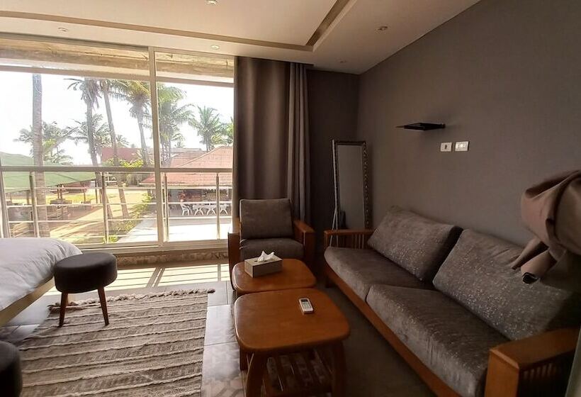 ویلا دلوکس 2 خوابه, Tropicana Beach & Resort