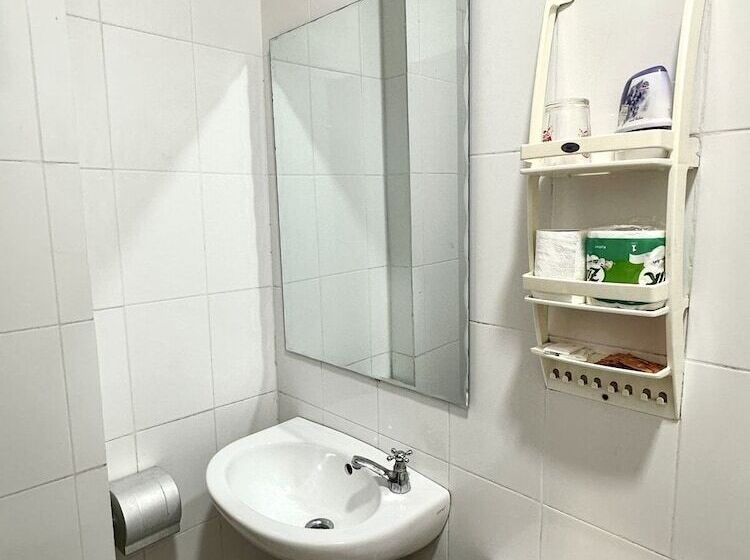 Номер Стандарт Трехместный, Hoxieng Guesthouse 1