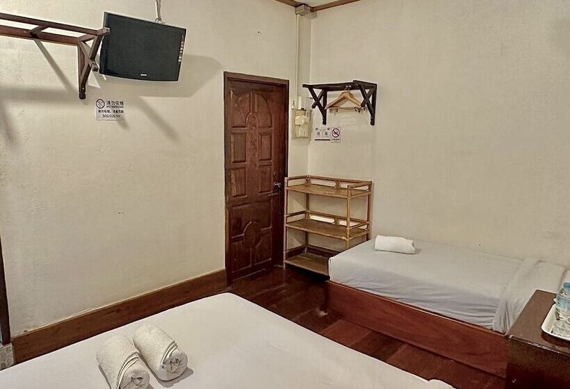 Номер Стандарт Трехместный, Hoxieng Guesthouse 1