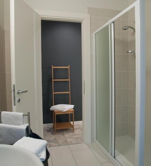 اتاق استاندارد سه نفره, Relais Merizzi