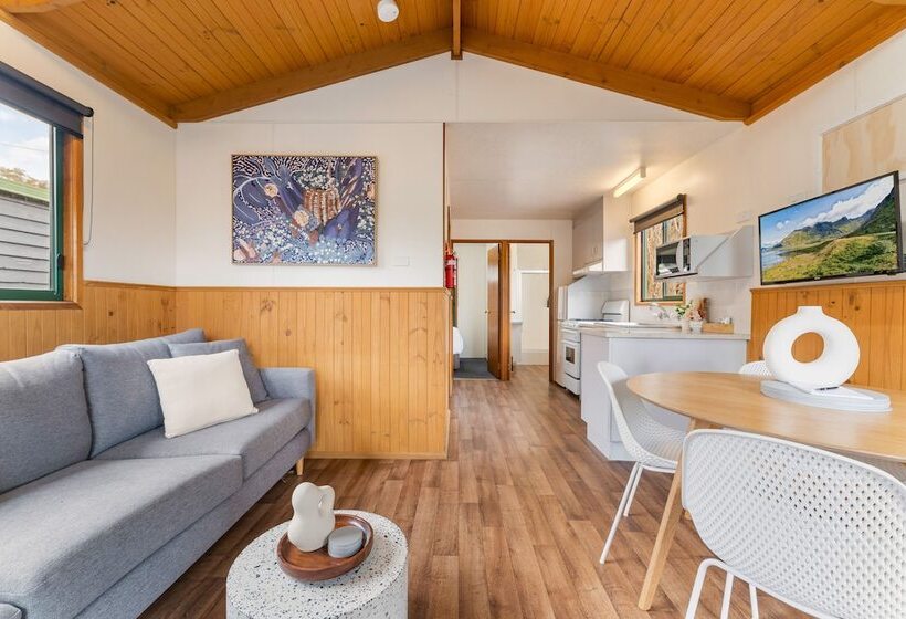 小室, Tasman Holiday Parks Geelong