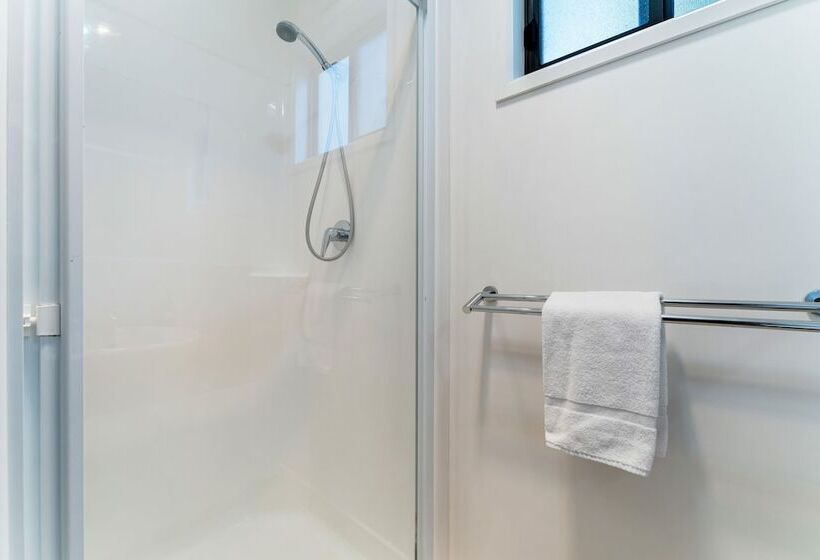 小室, Tasman Holiday Parks Geelong