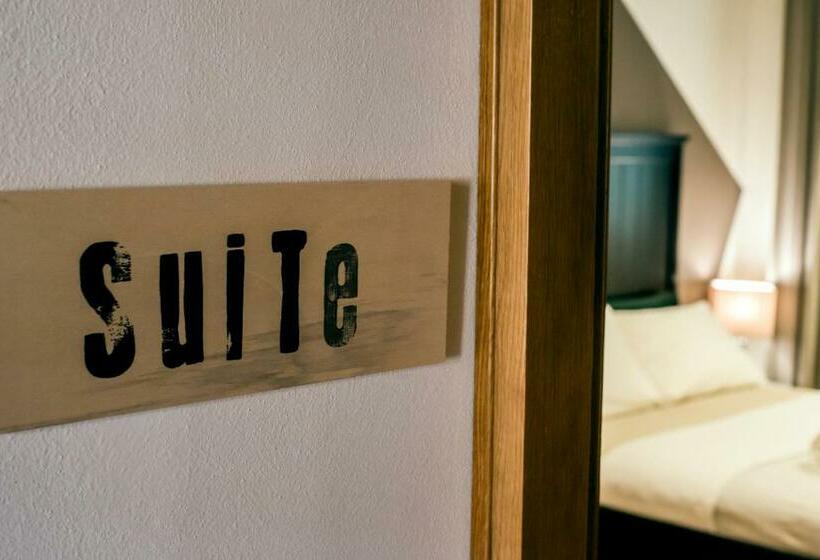 سوییت خانوادگی, Castelmenardo39