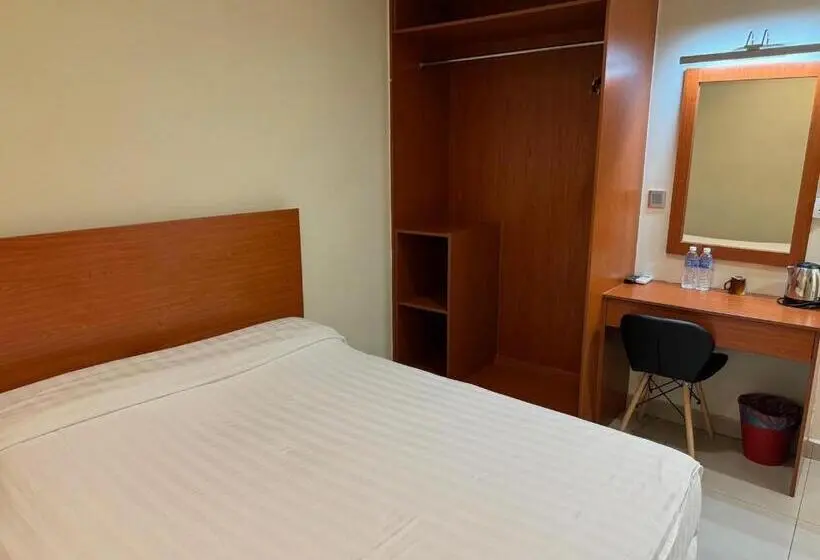 Chambre Economy, Aeton