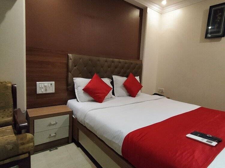 行政房间, Highland Residency