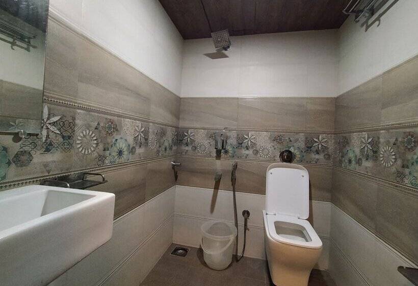 غرفة ديلوكس ثلاثية, Highland Residency