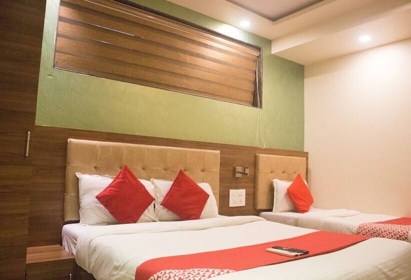 غرفة ديلوكس ثلاثية, Highland Residency