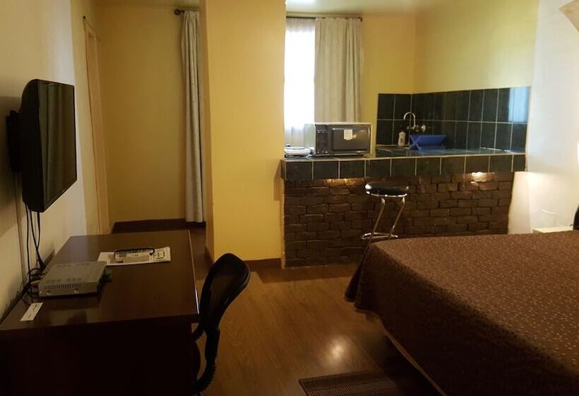 استودیوی استاندارد, La Coccinelle