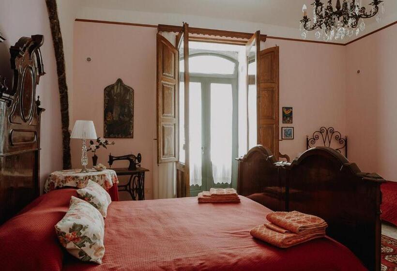 スタンダード４人部屋, La Baronessa B&b