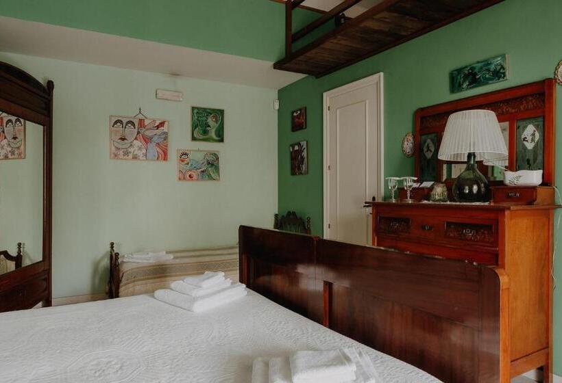 スタンダードトリプルルーム, La Baronessa B&b