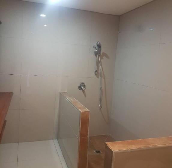 בקתה סטנדרטית, Le Uaina Beach Resort