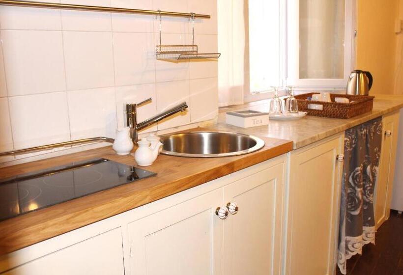 شقة غرفة واحدة, Resort A Palazzo B&b