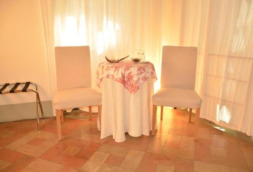 شقة غرفة واحدة, Resort A Palazzo B&b