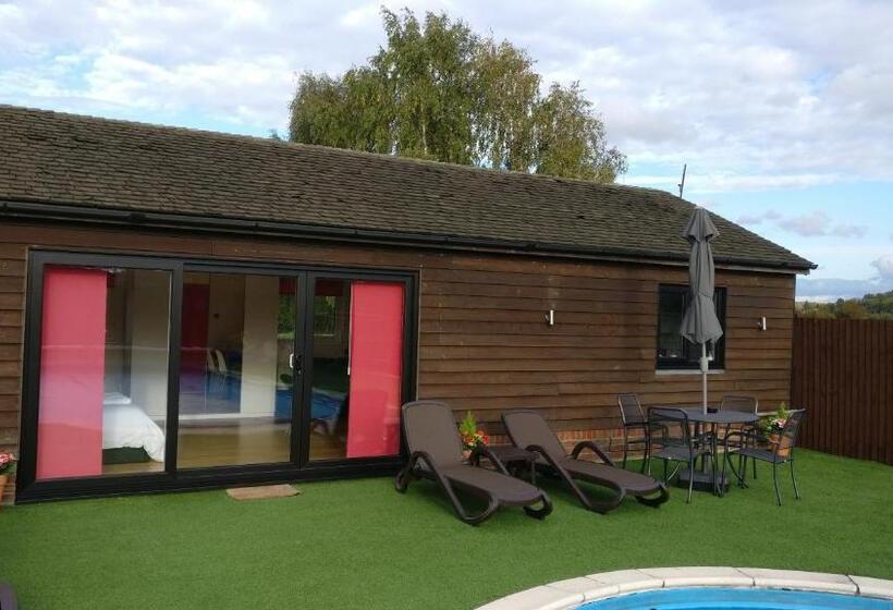 샬레, The Chiltern Lodges At Upper Farm Henton