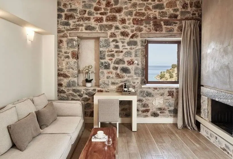 Juniorsviitti Merinäkymä, 100 Rizes Seaside Resort  Small Luxury Hotels Of The World