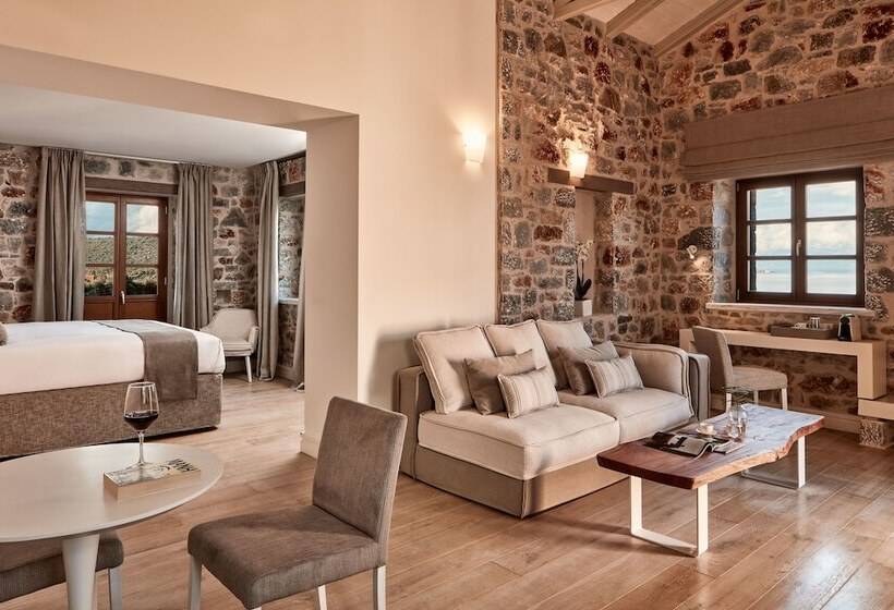 Люкс Superior Вид на Море, 100 Rizes Seaside Resort  Small Luxury Hotels Of The World
