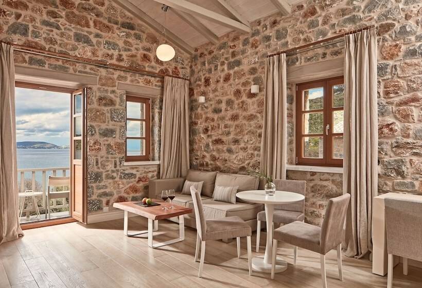 Люкс Вид на Море, 100 Rizes Seaside Resort  Small Luxury Hotels Of The World