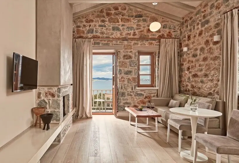 Sviitti Merinäkymä, 100 Rizes Seaside Resort  Small Luxury Hotels Of The World