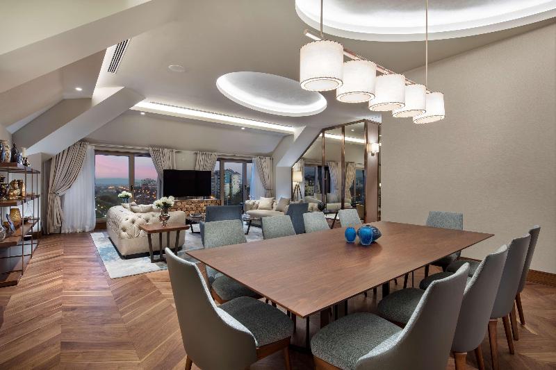 سوئیت با تخت بزرگ, Doubletree By Hilton Skopje