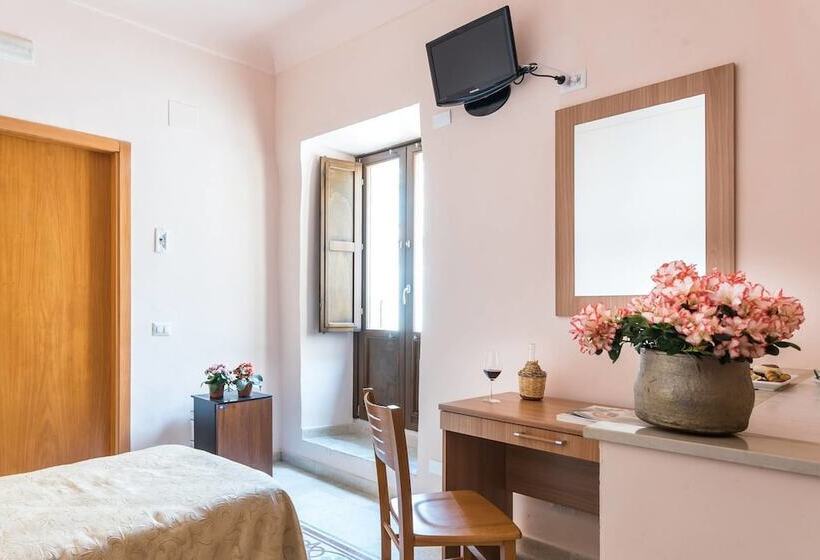 דירת חדר דלוקס, Il Campanile