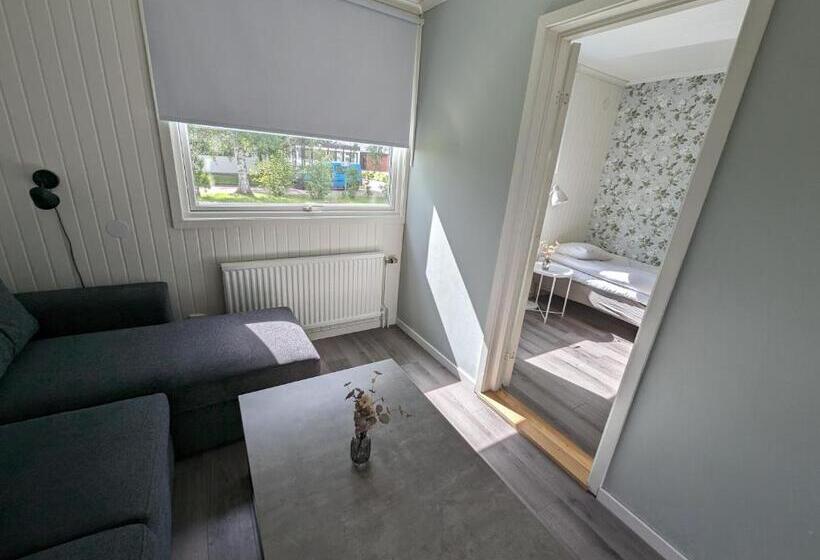 דירת חדר משפחתית, Motell Fyra Hästar