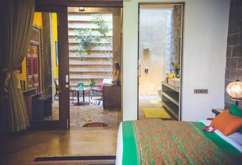 デラックスジュニアスイート, Aathma Colombo House